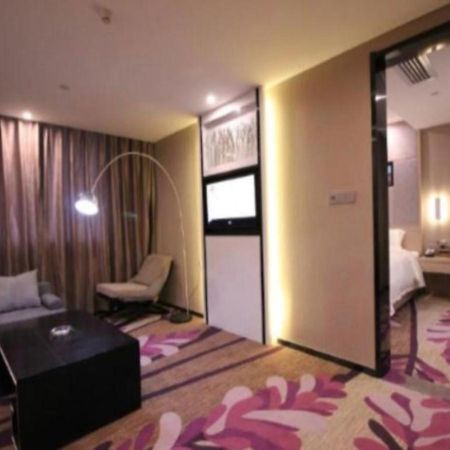 Lavande Hotel Nanchang Ai XI Hu Subway East Station Branch Bagian luar foto