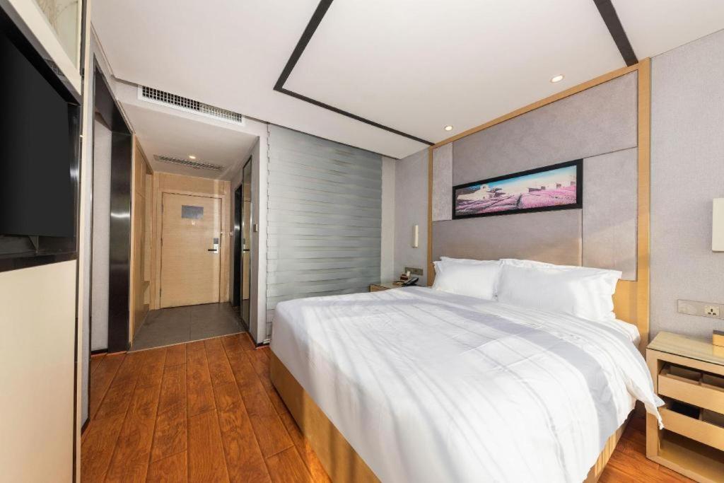 Lavande Hotel Nanchang Ai XI Hu Subway East Station Branch Bagian luar foto