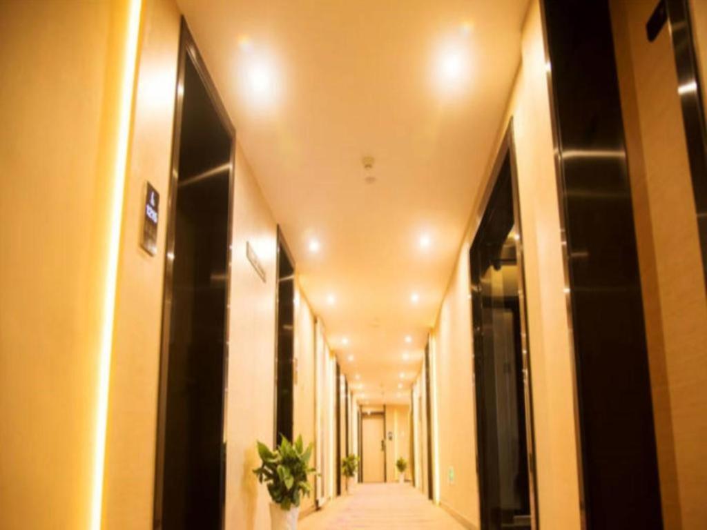 Lavande Hotel Nanchang Ai XI Hu Subway East Station Branch Bagian luar foto